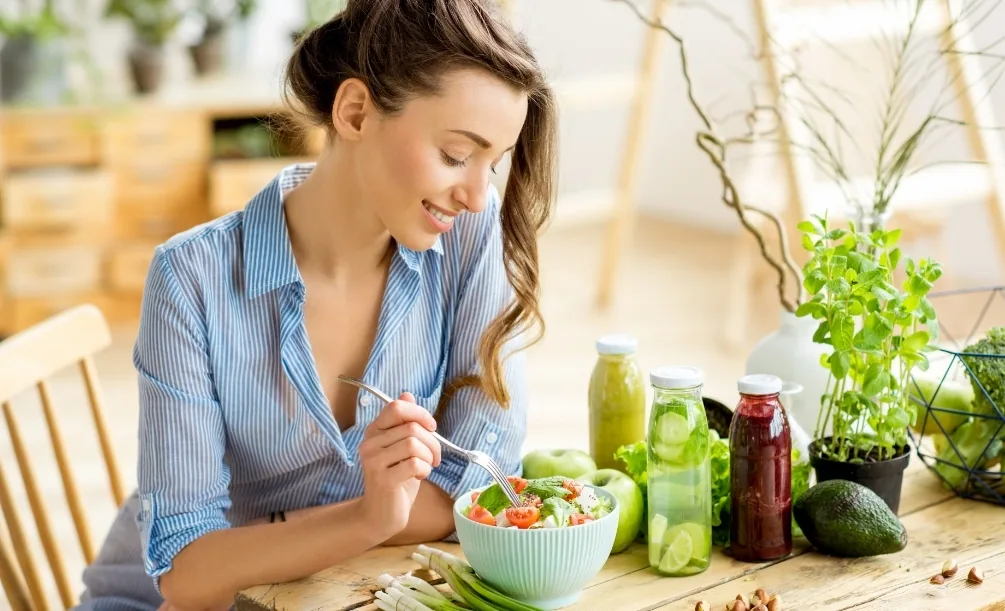Woman eating a healthy salad